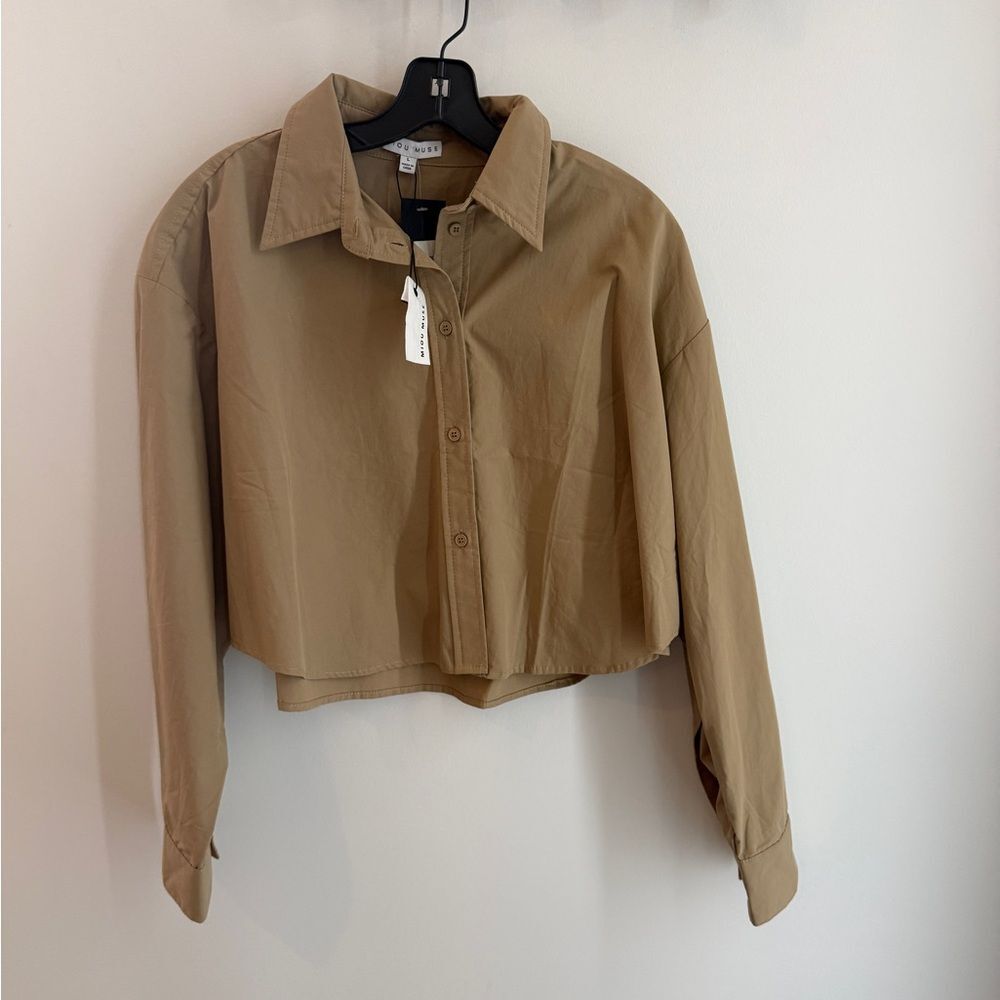 Tan Women's Cropped Button Down Top - Large - NWT